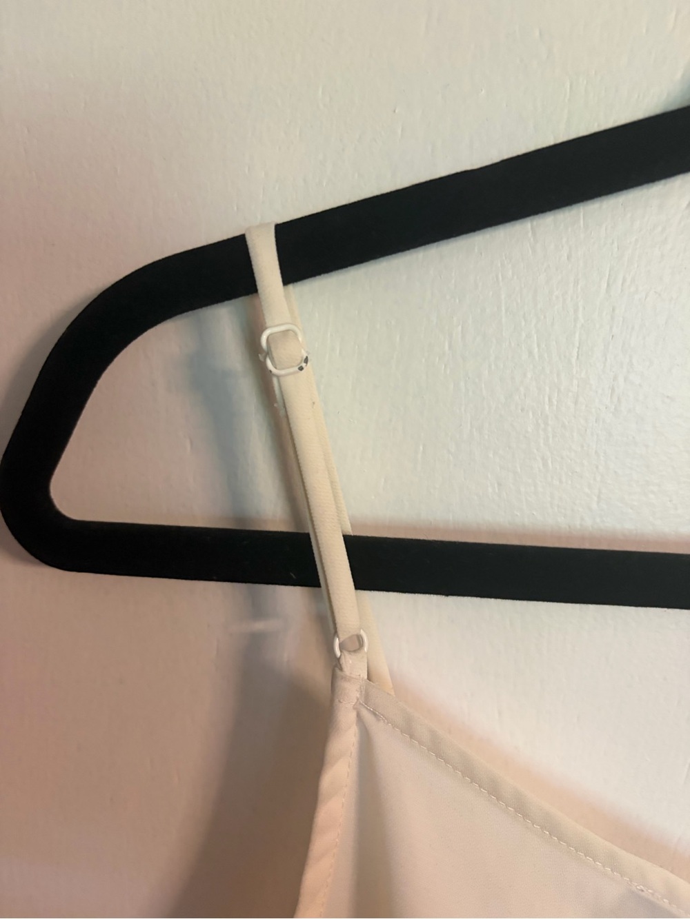 Dynamite off-white Button-Front Cami - Picture 4 of 5